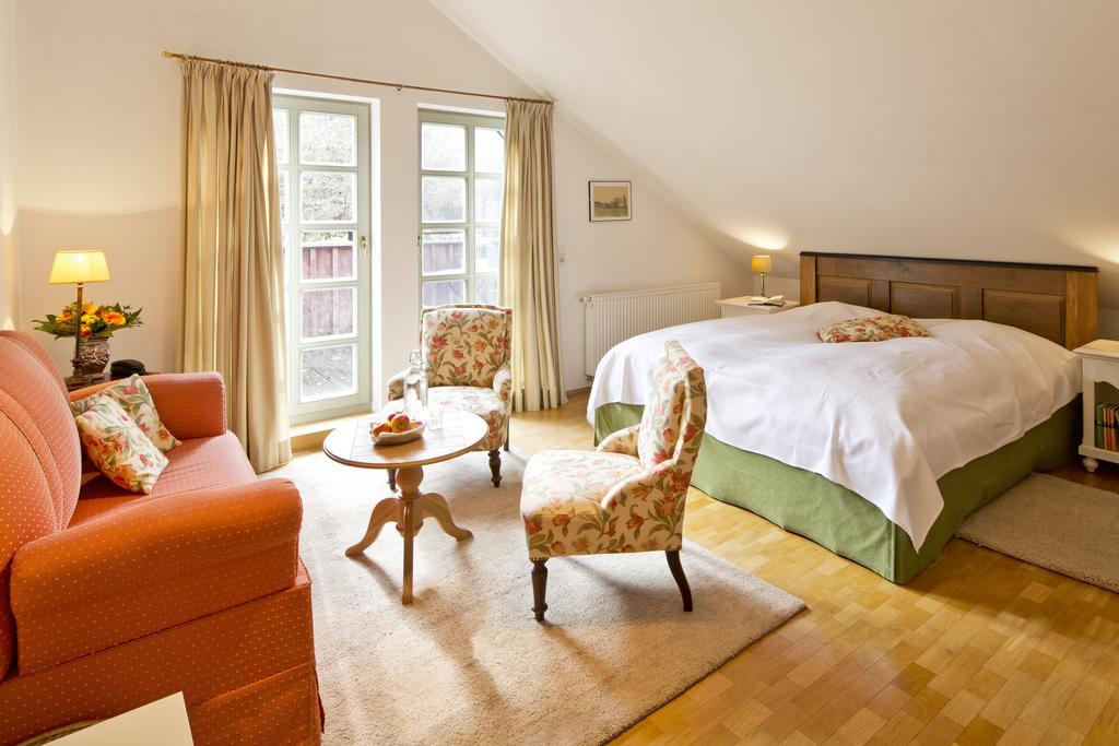 Romantik Hotel Landhaus Baerenmuehle Frankenau Εξωτερικό φωτογραφία
